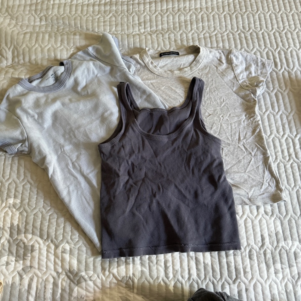 Bundle - Brandy Melville Tees/Tops